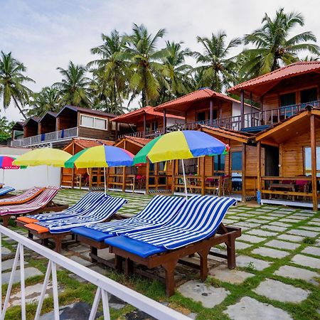 Om Sai Beach Resort Agonda Exteriör bild